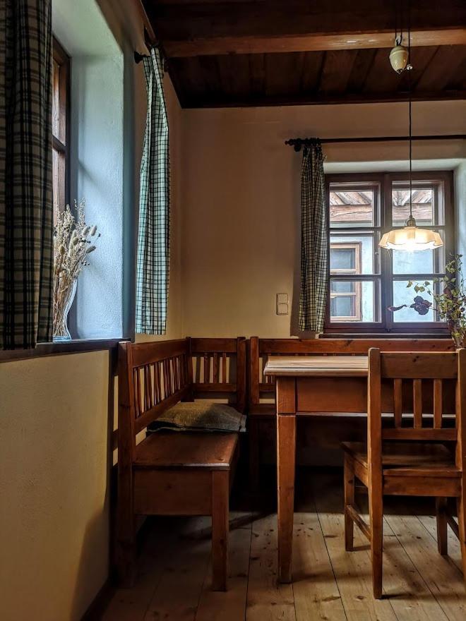 Apartmany Cerveny Dvur Chvalšiny Eksteriør bilde