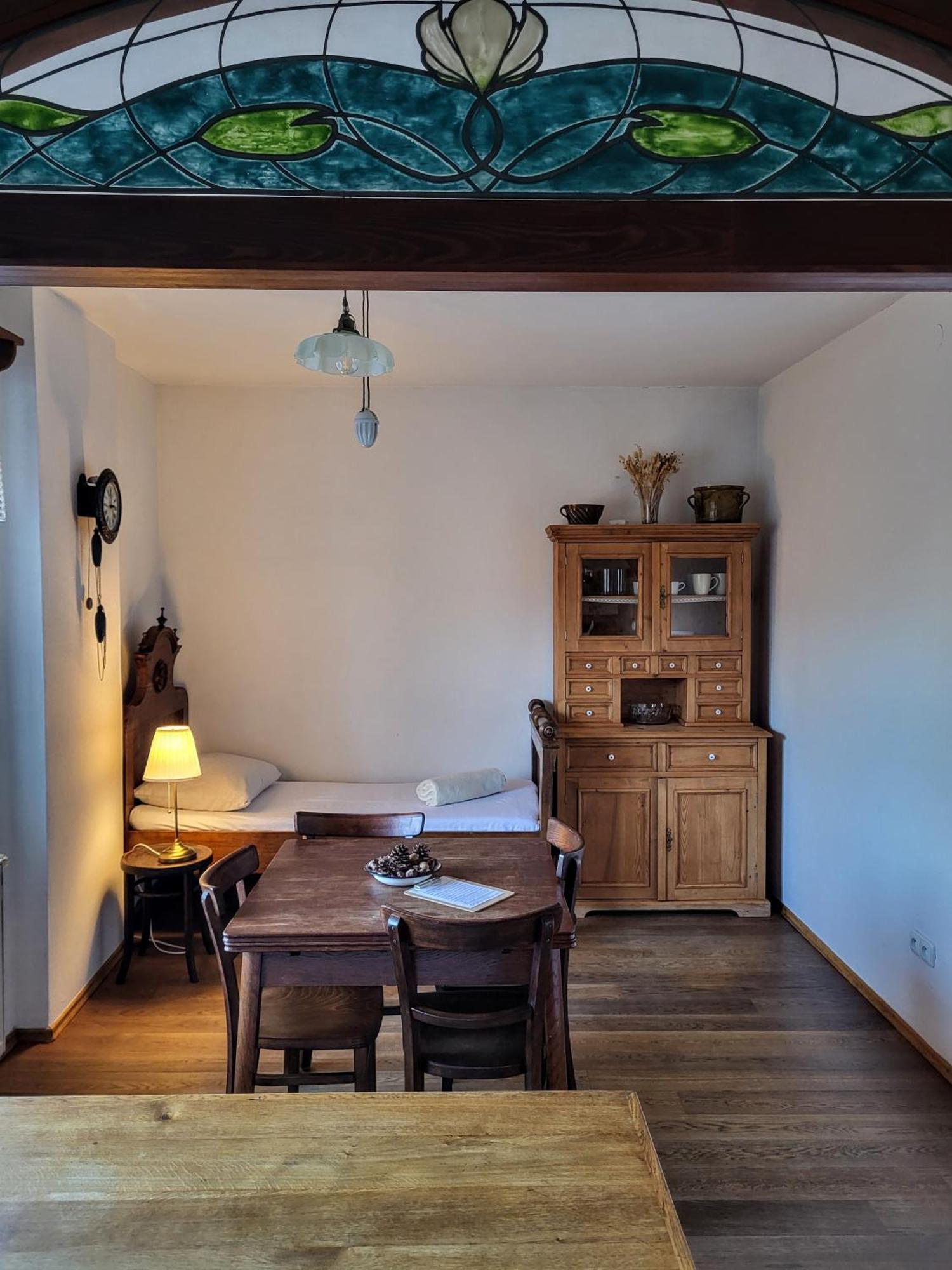 Apartmany Cerveny Dvur Chvalšiny Eksteriør bilde